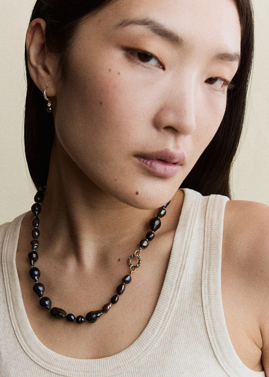 Chaos Pearl Necklace