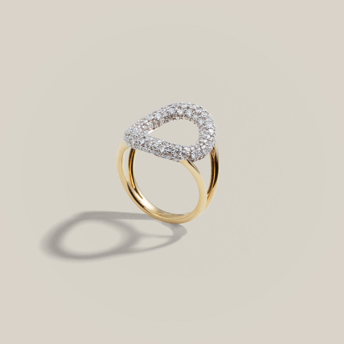 Modern Finish Diamond Pavé Oval Ring